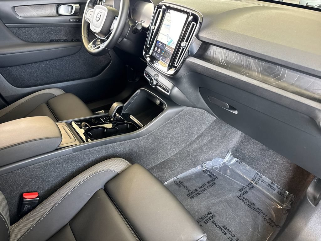 Certified 2023 Volvo C40 Recharge Core AWD/4WD image 15