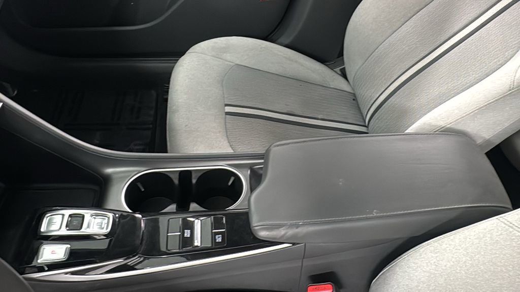 Used 2022 Hyundai Sonata SE image 32