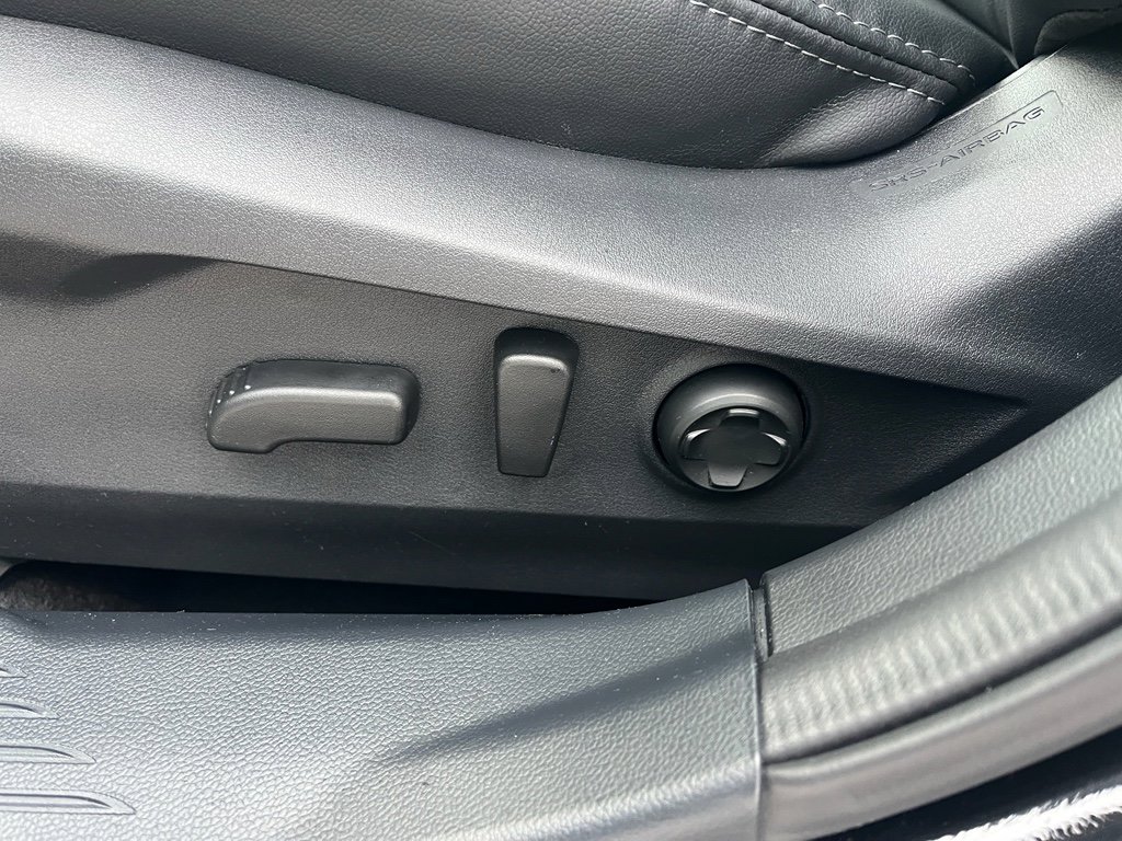 Certified 2025 Subaru Legacy Limited image 13