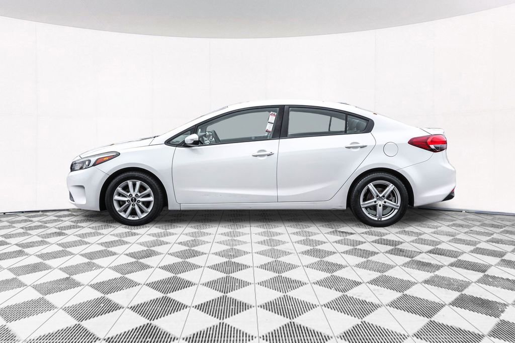 Used 2017 Kia Forte LX w/ LX Popular Package image 15