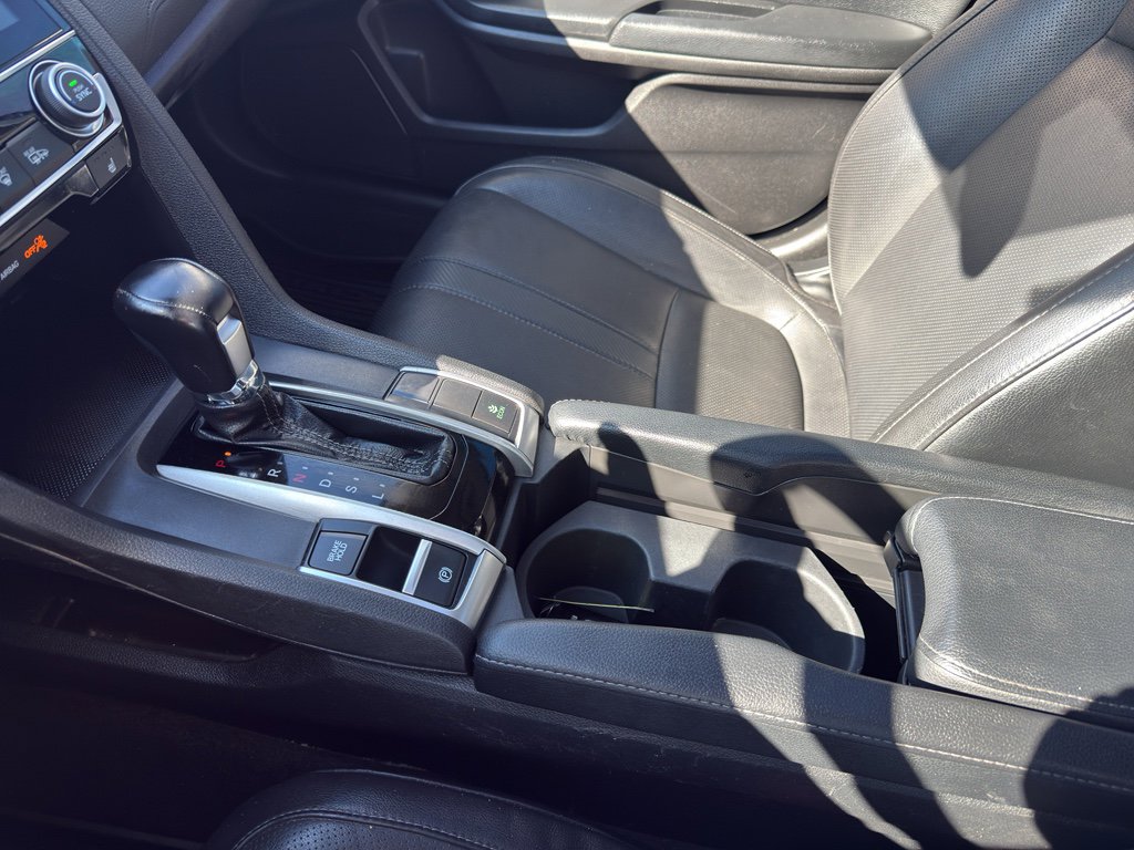 Used 2017 Honda Civic Touring image 19