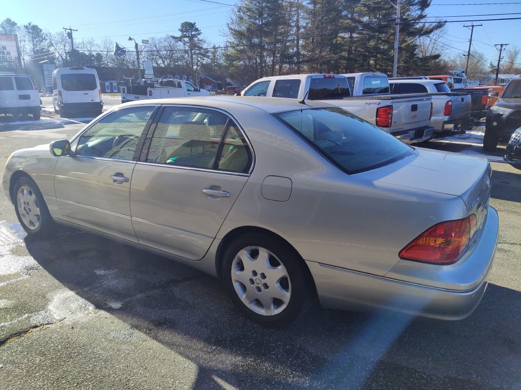Used 2003 Lexus LS 430 RWD image 5