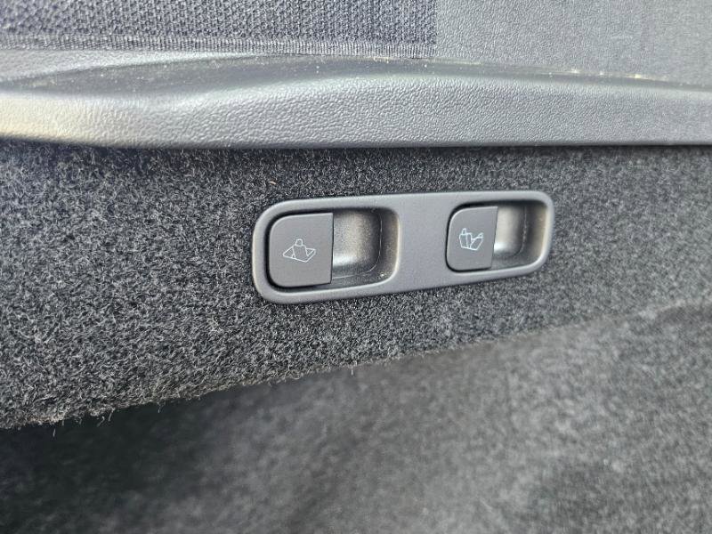 Used 2025 Tesla Model Y Long Range image 68