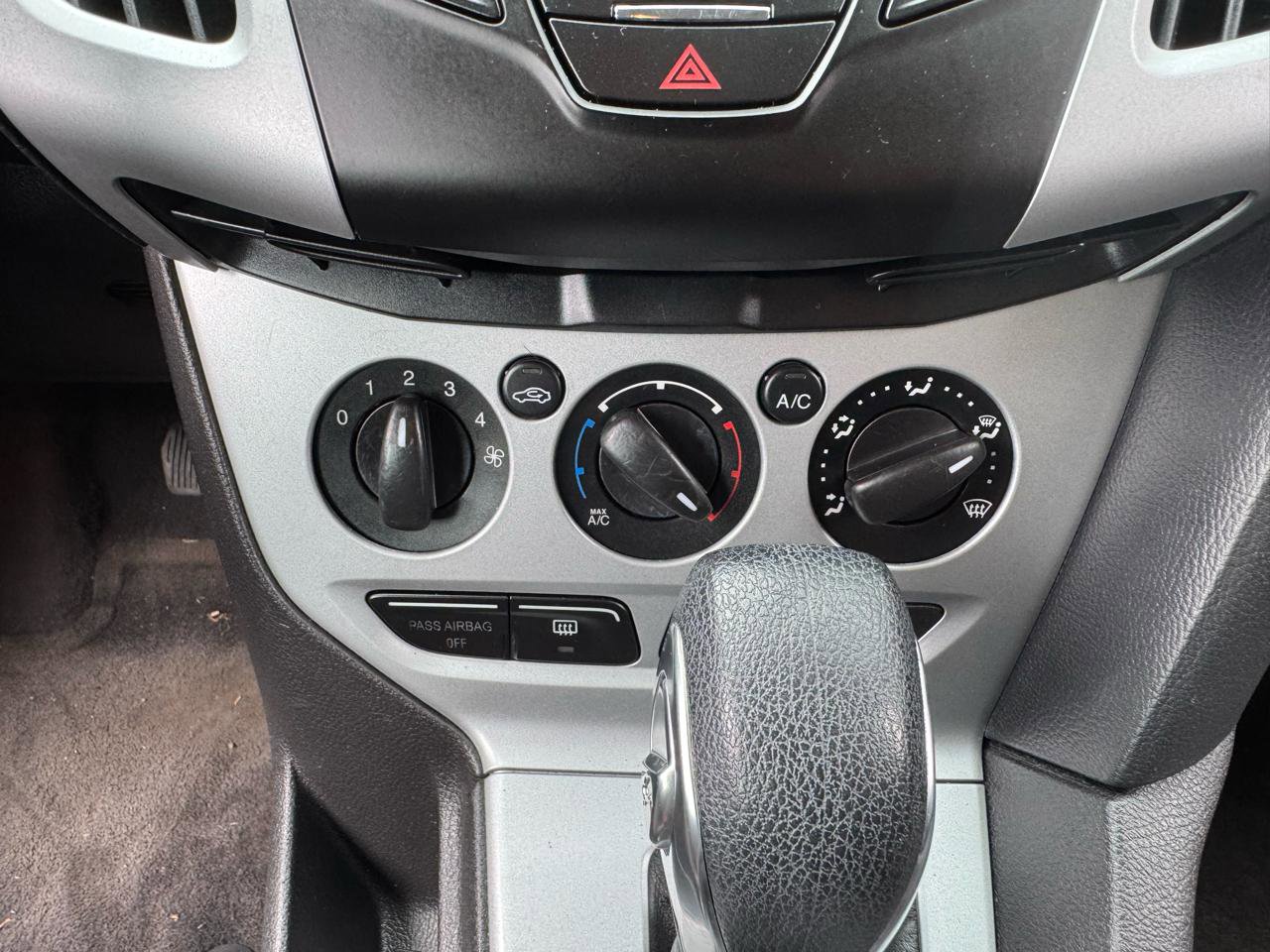 Used 2014 Ford Focus SE image 15