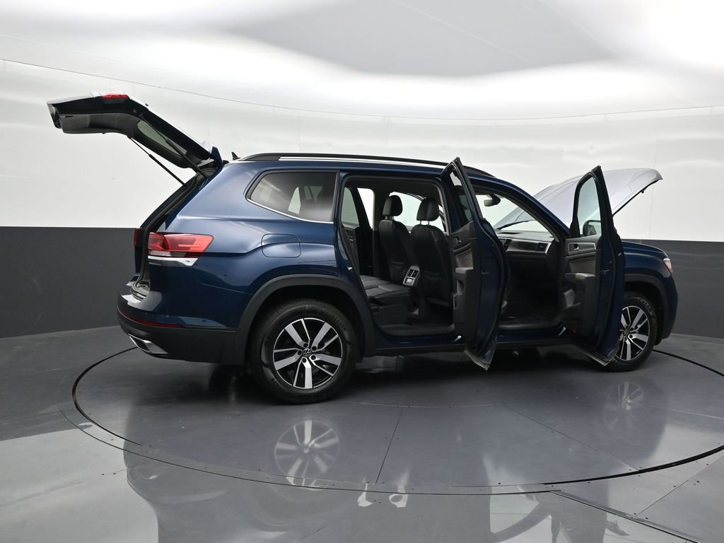 Used 2022 Volkswagen Atlas SE image 33