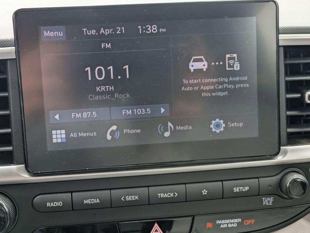 Used 2025 Hyundai Venue SEL FWD image 18