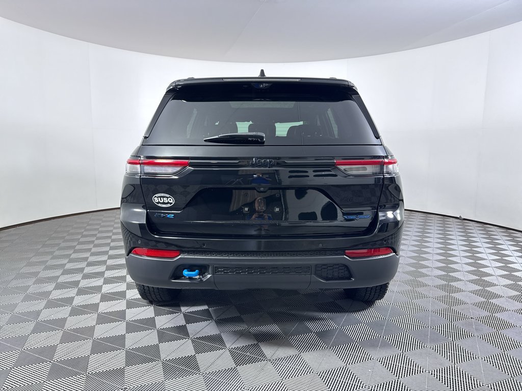 Used 2023 Jeep Grand Cherokee Trailhawk w/ Advanced Protech Group II AWD/4WD image 13