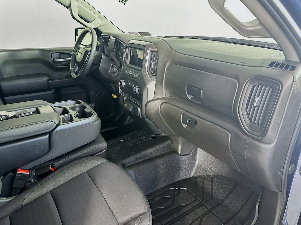 Used 2022 Chevrolet Silverado 1500 Custom w/ LPO, Dark Essentials Package AWD/4WD image 31