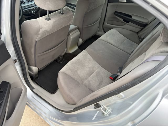 Used 2010 Honda Accord LX image 10