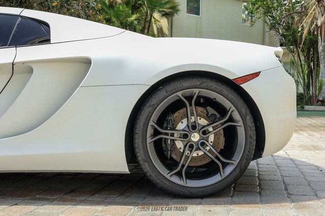 Used 2014 McLaren MP4-12C Spider RWD image 62