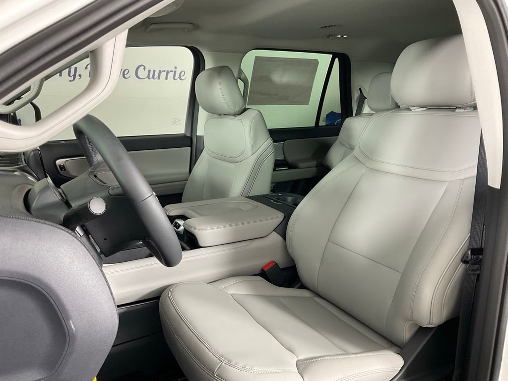 New 2026 Ford Expedition Active RWD image 14