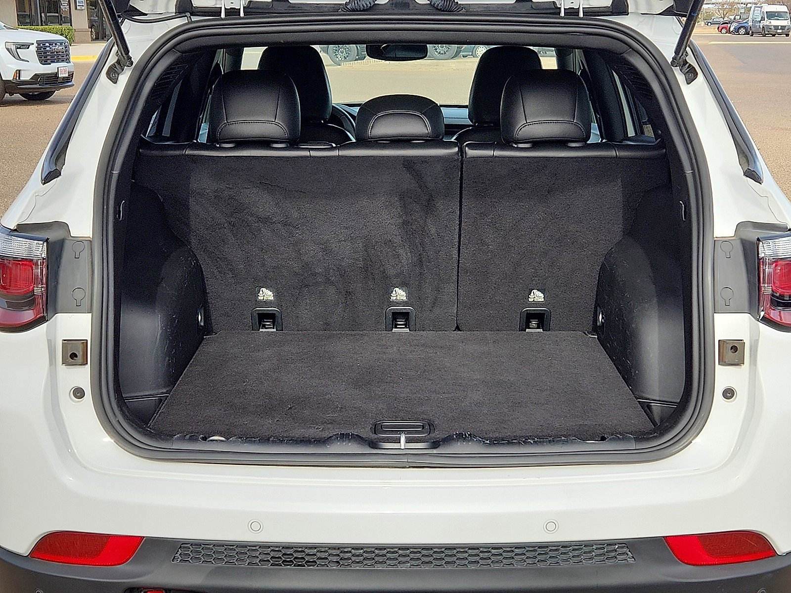 Used 2023 Jeep Compass Trailhawk image 10