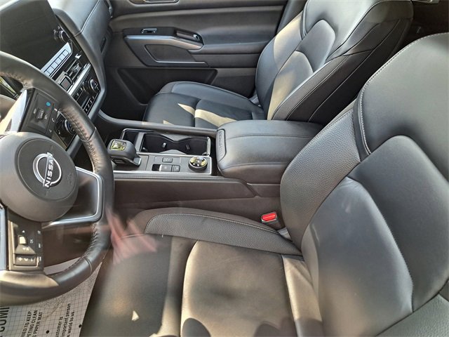 Used 2024 Nissan Pathfinder SL image 13