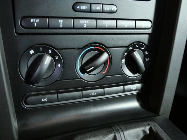 Used 2005 Ford Mustang Coupe RWD image 20