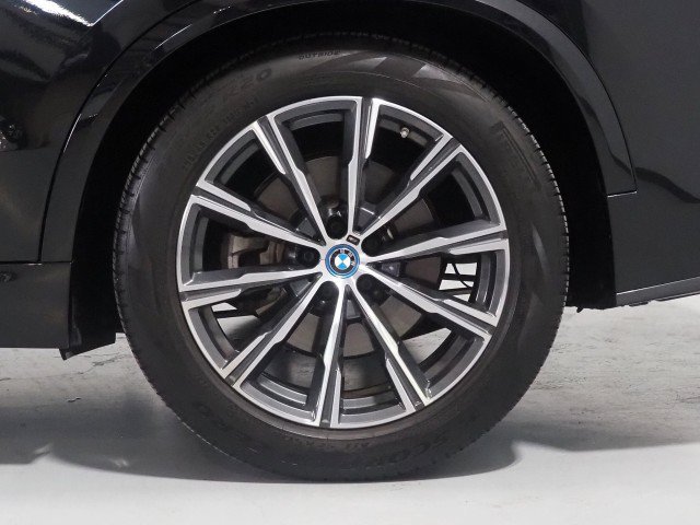 Used 2023 BMW X5 xDrive45e w/ Executive Package AWD/4WD image 60
