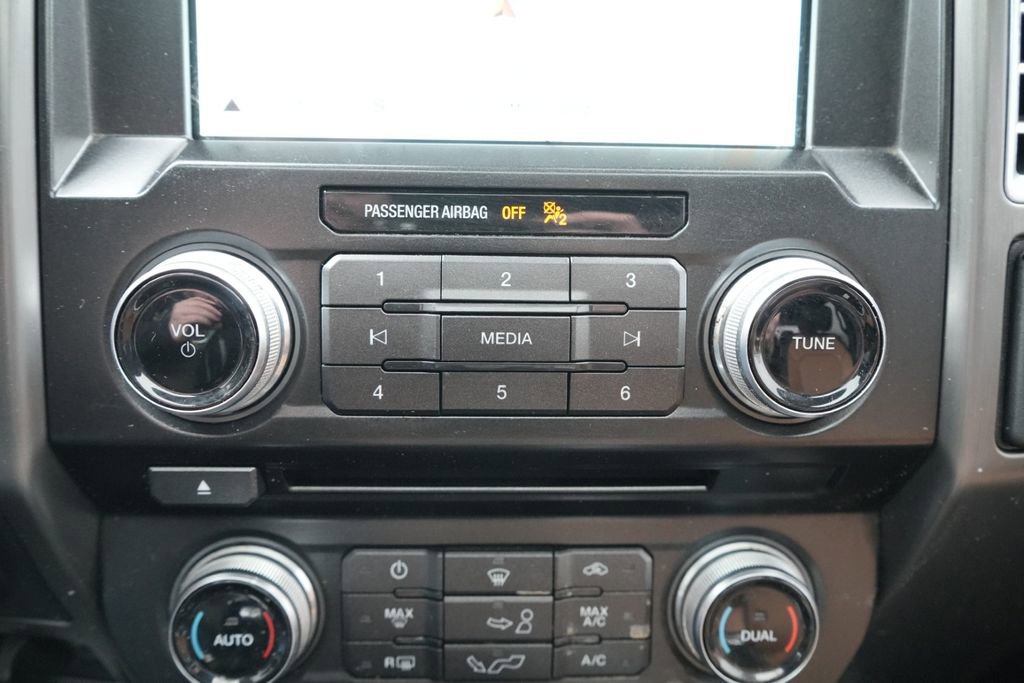 Used 2016 Ford F150 Limited image 37