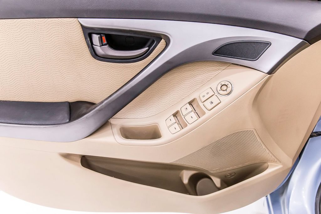 Used 2012 Hyundai Elantra Limited w/ Technology Pkg 5 FWD image 24