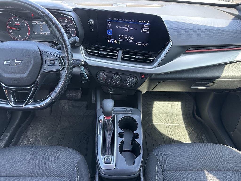 Used 2025 Chevrolet Trax RS FWD image 15