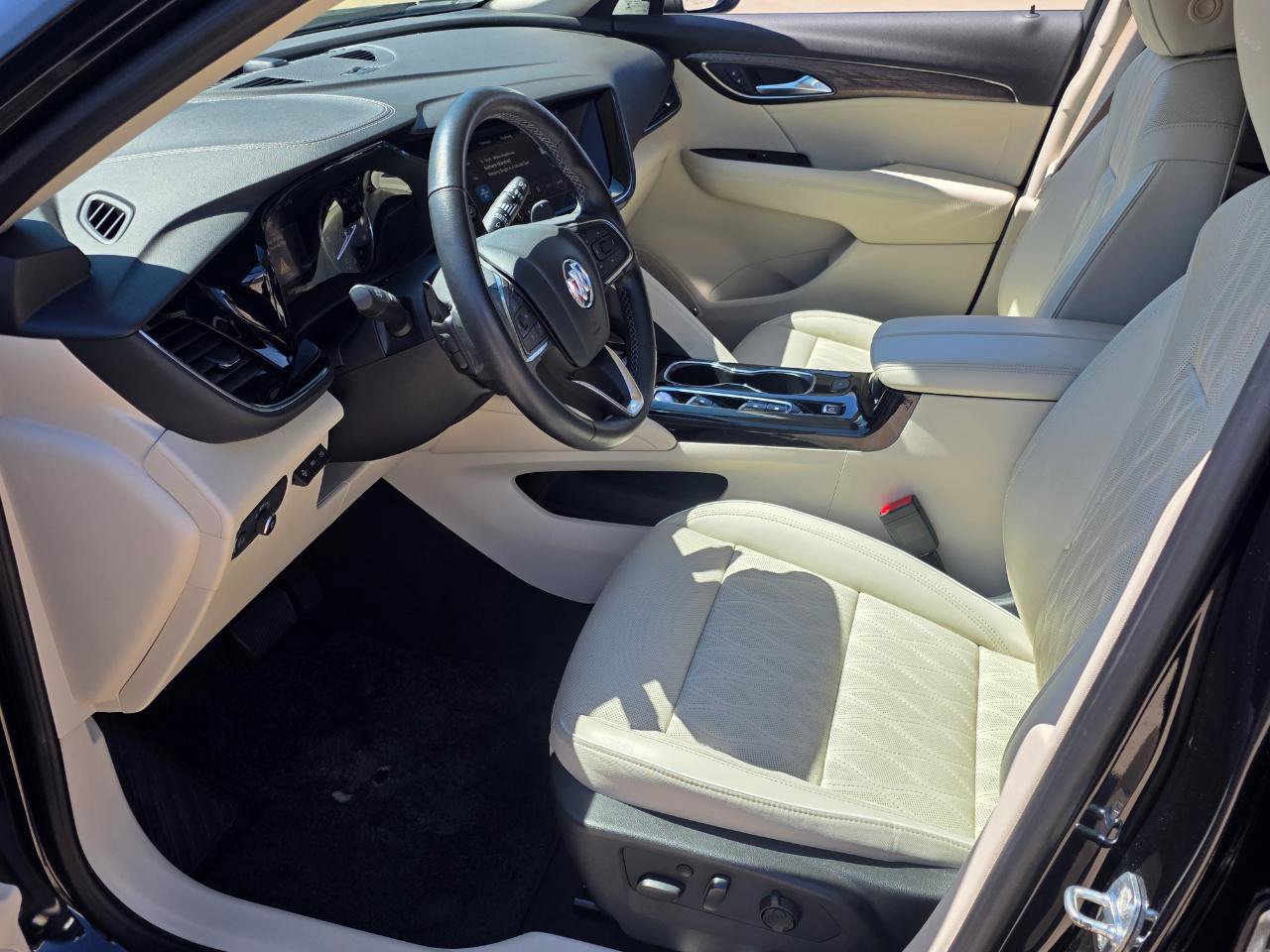 Used 2021 Buick Envision Avenir w/ Technology Package II image 9