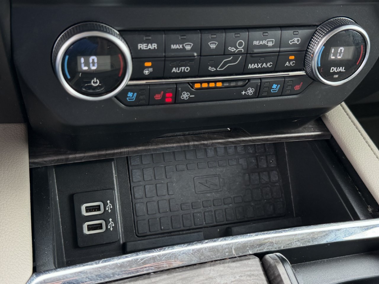 Used 2018 Ford Expedition Max Limited w/ Equipment Group 302A RWD image 19