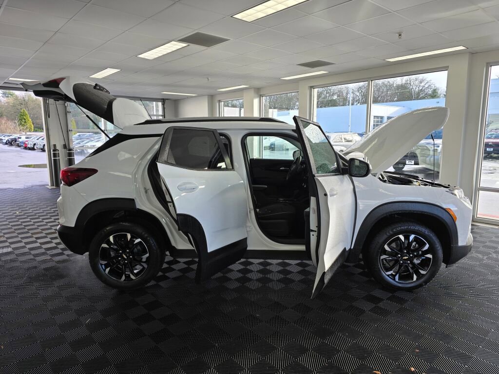 Used 2023 Chevrolet TrailBlazer LT w/ Convenience Package image 19