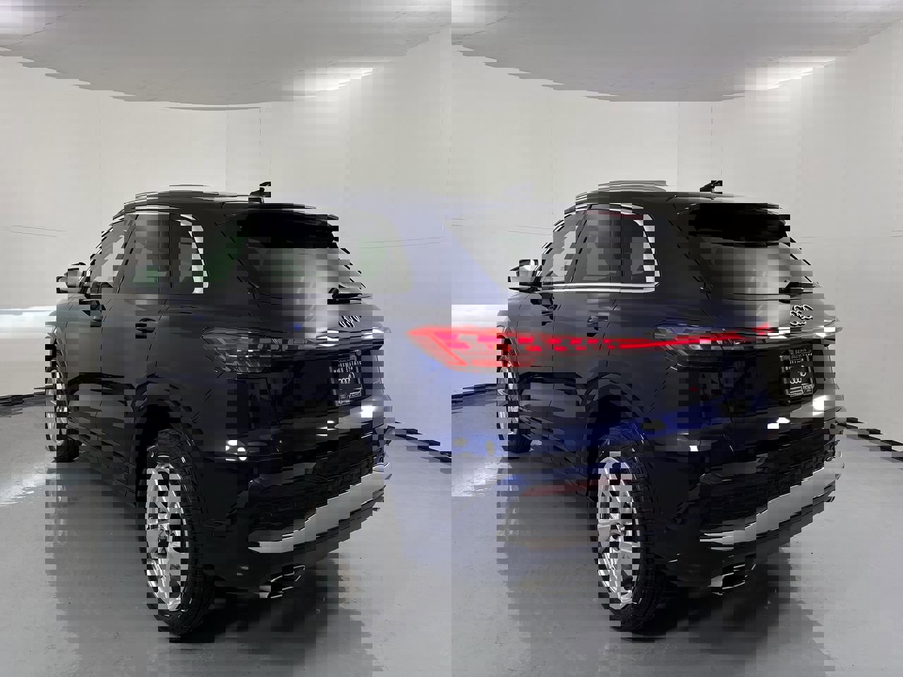 Used 2025 Audi Q5 Premium Plus w/ Premium Plus image 31