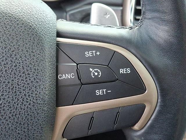 Used 2015 Jeep Grand Cherokee Limited w/ Luxury Group II AWD/4WD image 22