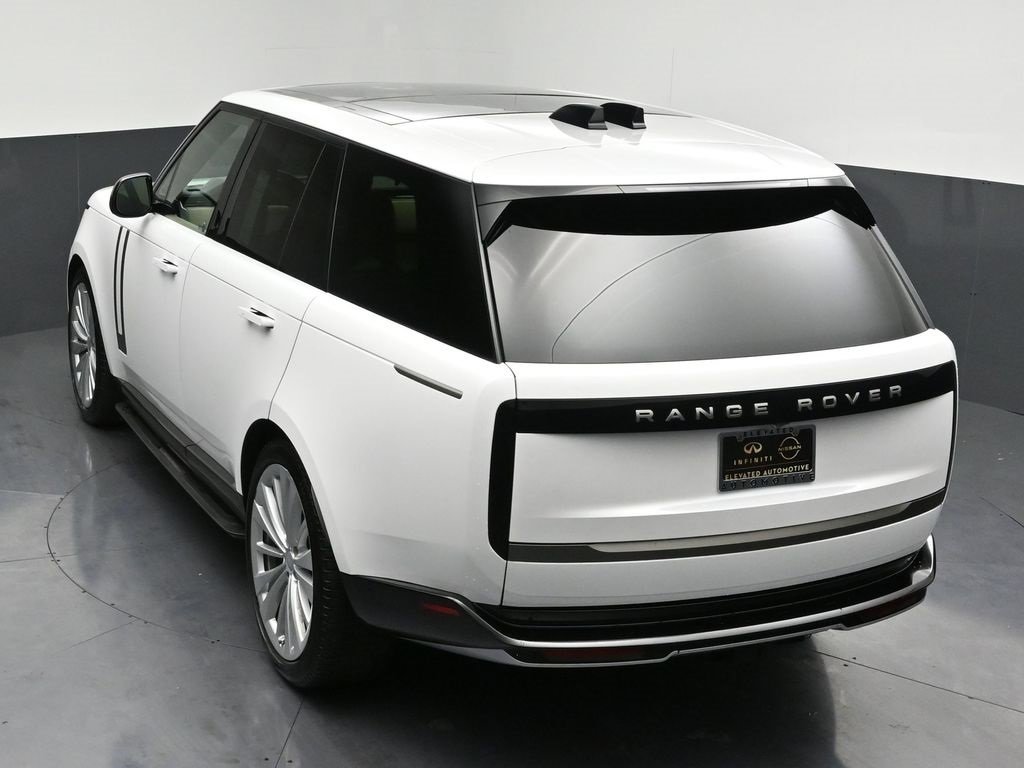 Used 2024 Land Rover Range Rover SE image 28
