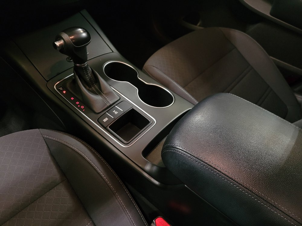 Used 2017 Kia Sorento LX image 26