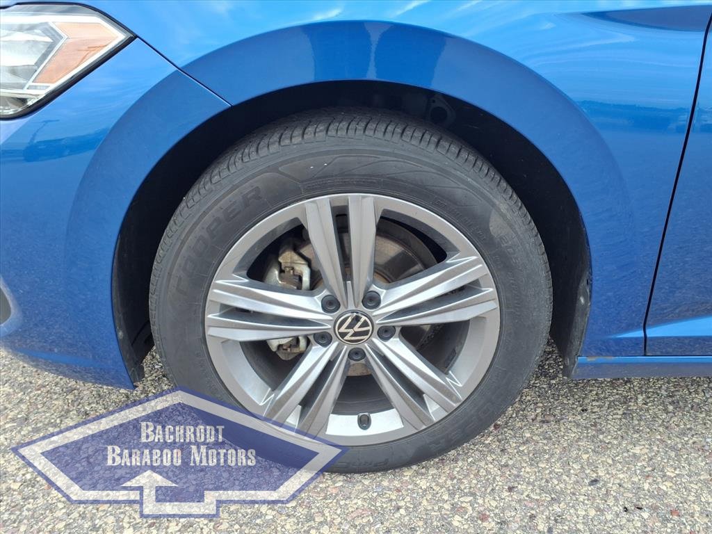 Used 2024 Volkswagen Jetta SE image 12