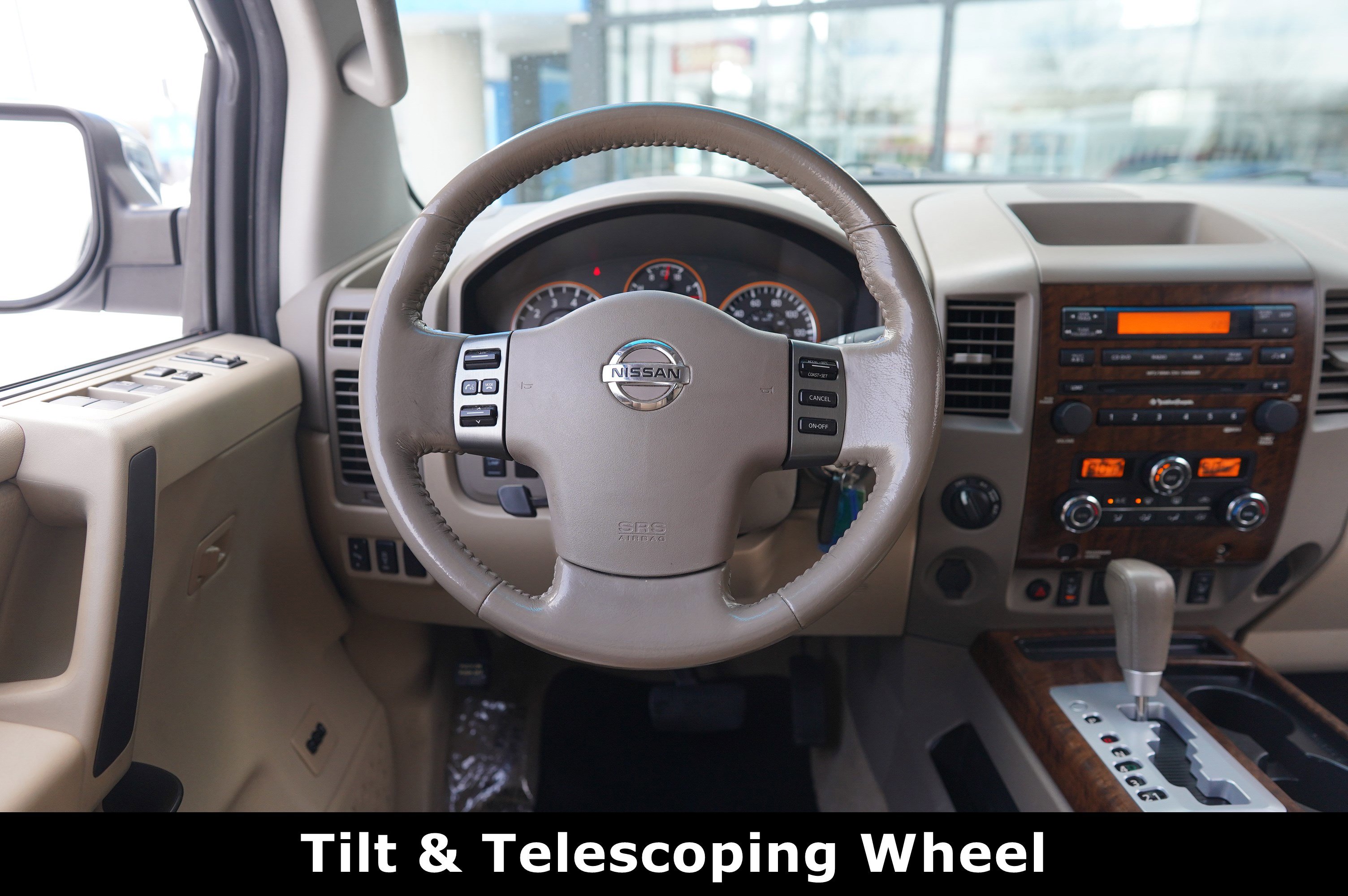 Used 2012 Nissan Titan SL image 9