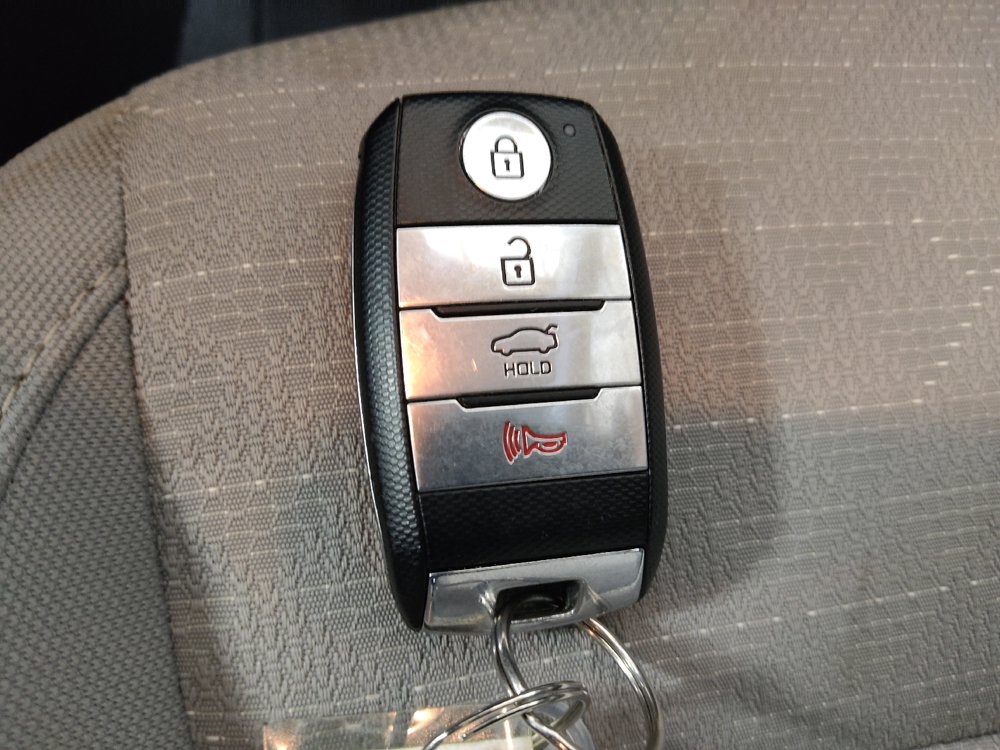 Used 2023 Kia Rio S w/ Technology Package FWD image 32