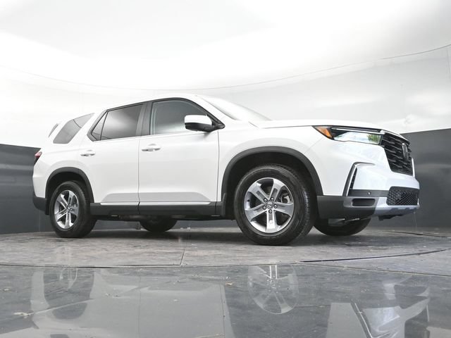 Used 2025 Honda Pilot EX-L image 26