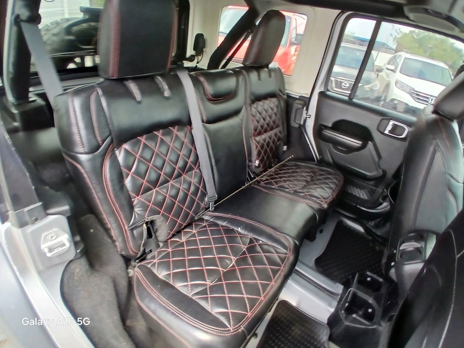 Used 2018 Jeep Wrangler Unlimited Sport S image 15