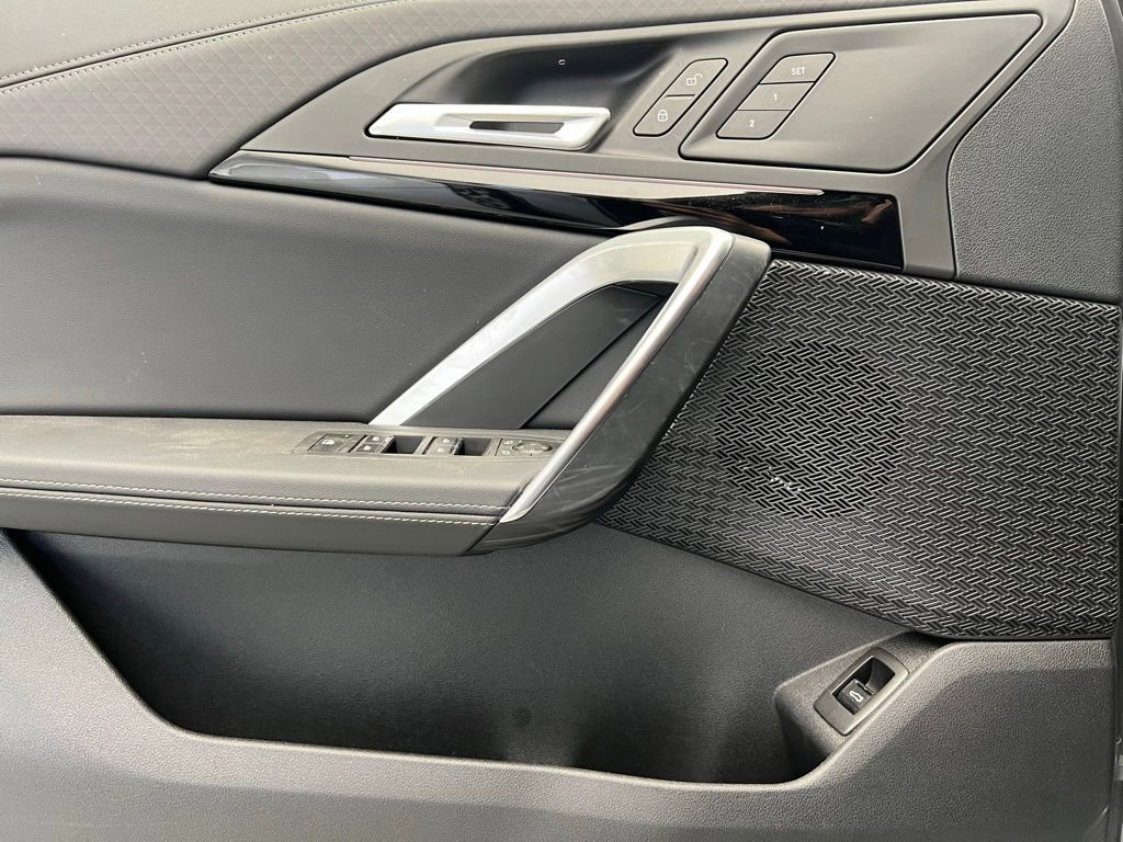 Certified 2025 BMW X2 xDrive28i image 20
