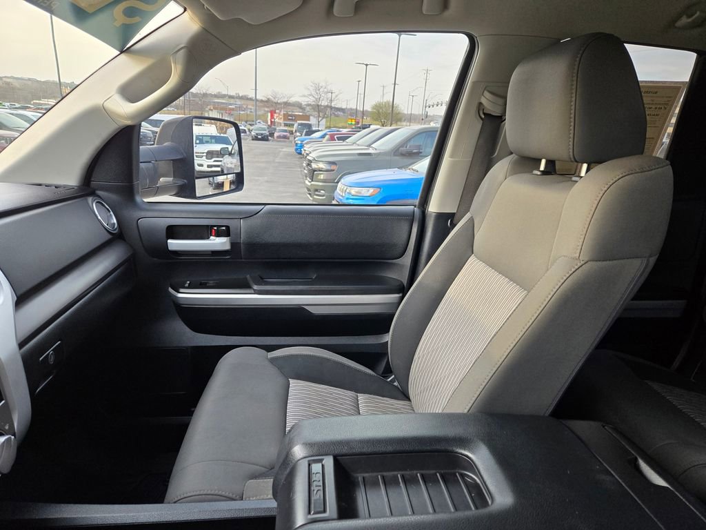 Used 2014 Toyota Tundra SR5 w/ SR5 Upgrade Package image 26