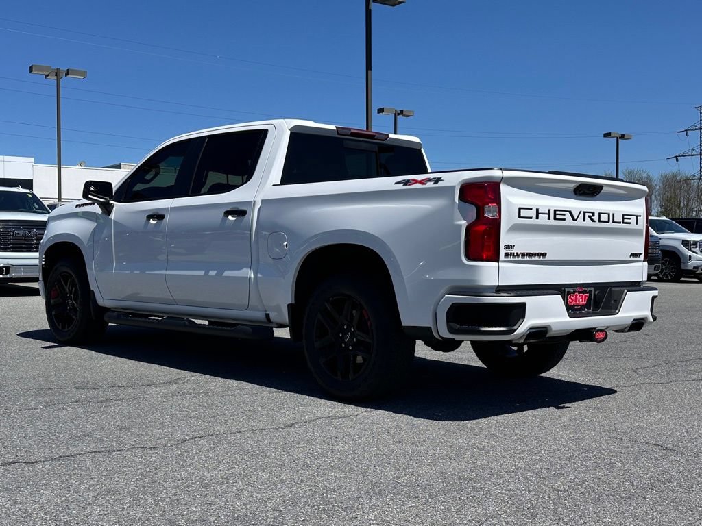 Used 2024 Chevrolet Silverado 1500 RST w/ Redline Edition AWD/4WD image 8