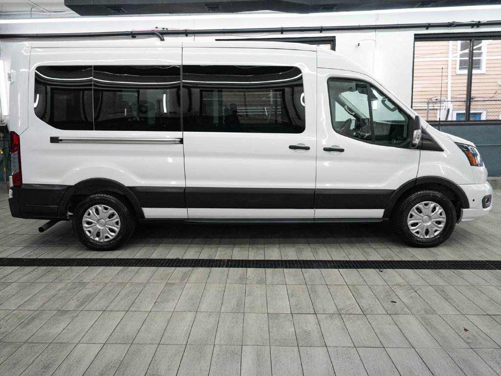 Used 2025 Ford Transit 350 XLT RWD image 5