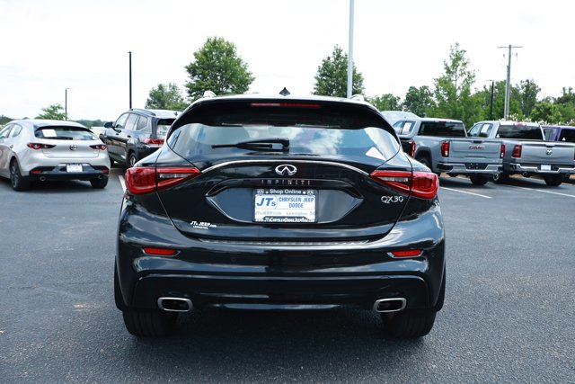 Used 2019 INFINITI QX30 w/ Cargo Package FWD image 7