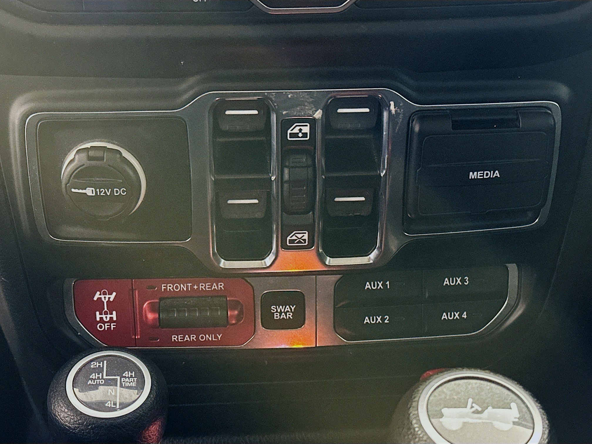 Used 2023 Jeep Wrangler Unlimited Rubicon 4xe w/ Steel Bumper Group image 25