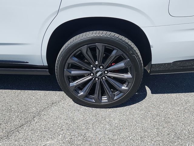 Used 2026 Cadillac Escalade V w/ LPO, Floor Liner Package AWD/4WD image 8