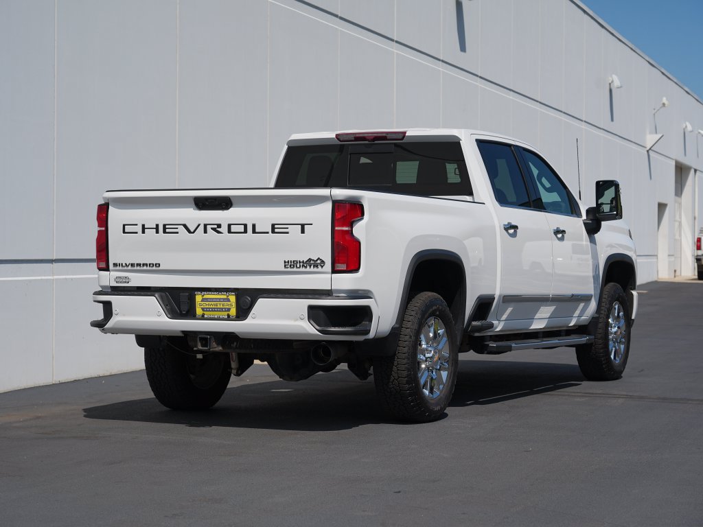 Certified 2024 Chevrolet Silverado 3500 High Country w/ LPO, Dark Essentials Package AWD/4WD image 4