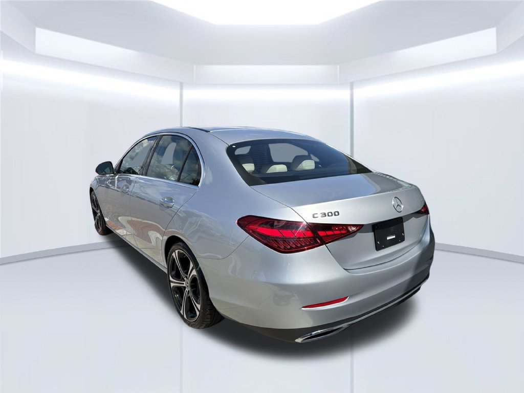 Used 2022 Mercedes-Benz C 300 Sedan image 4