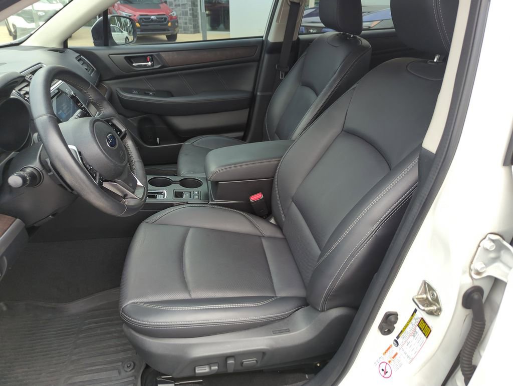 Used 2019 Subaru Outback 2.5i Limited AWD/4WD image 12