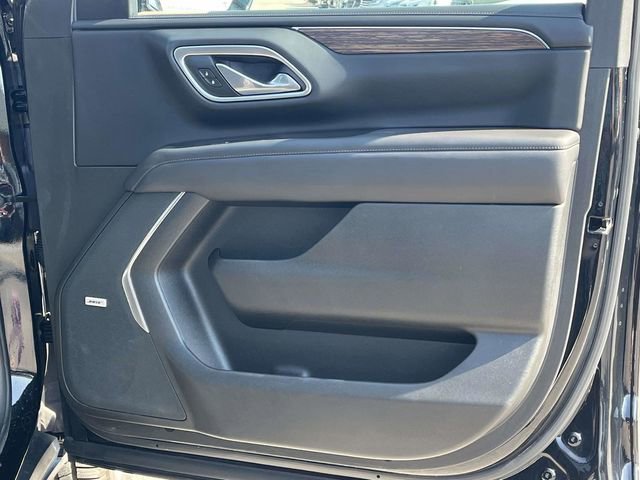 Used 2021 Chevrolet Tahoe High Country w/ Premium Package AWD/4WD image 29
