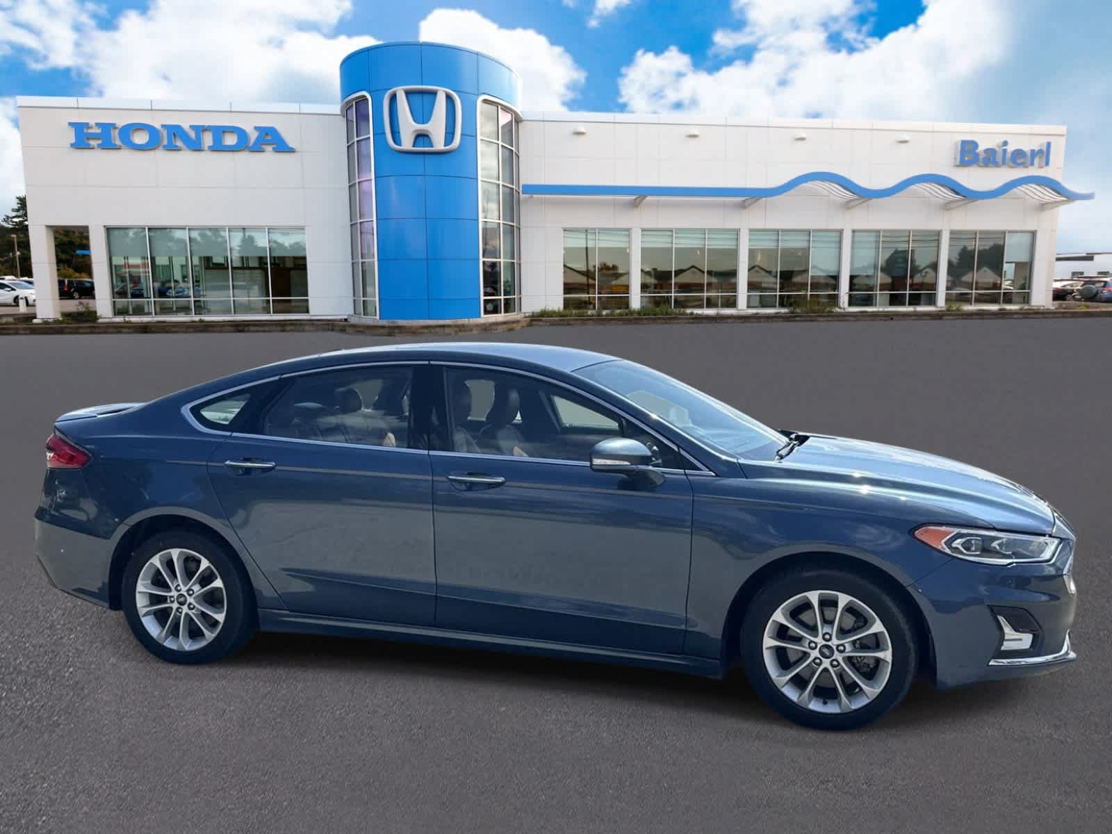 Used 2019 Ford Fusion Energi Titanium FWD image 6
