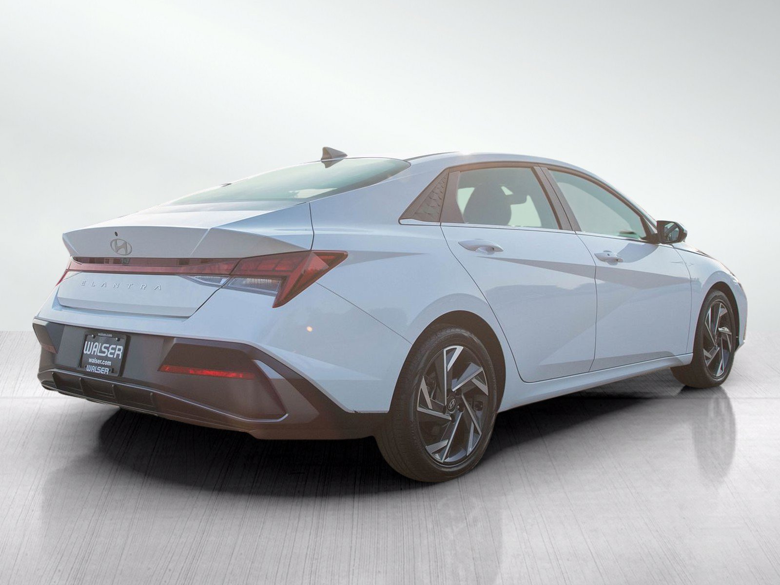 Used 2025 Hyundai Elantra SEL FWD image 6