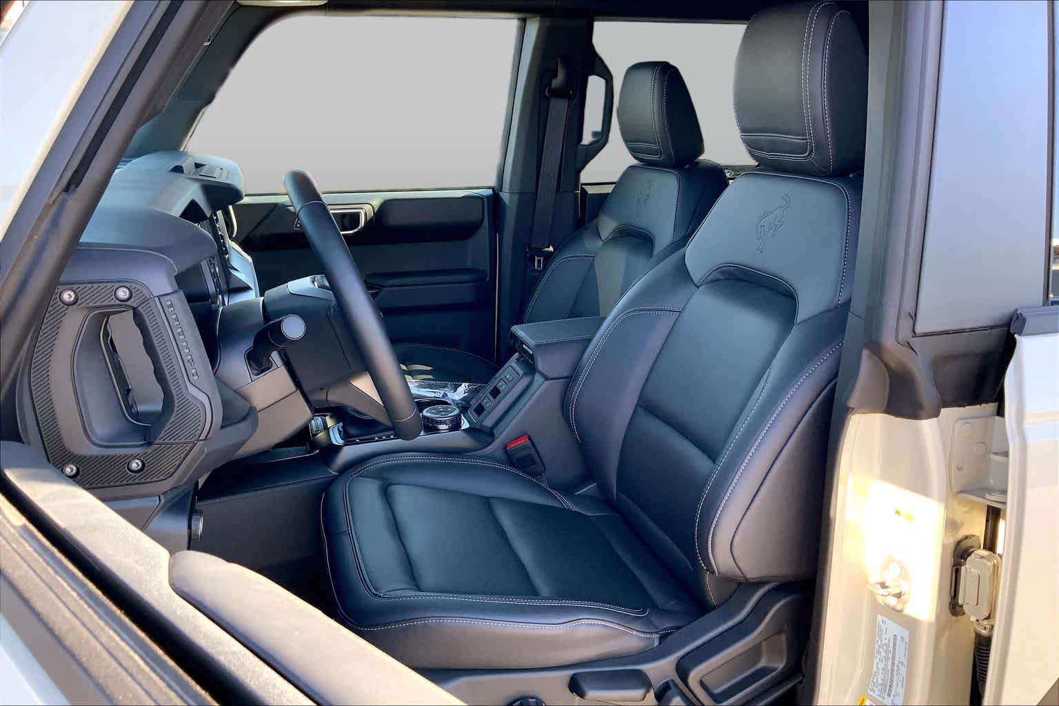 New 2025 Ford Bronco Badlands AWD/4WD image 9
