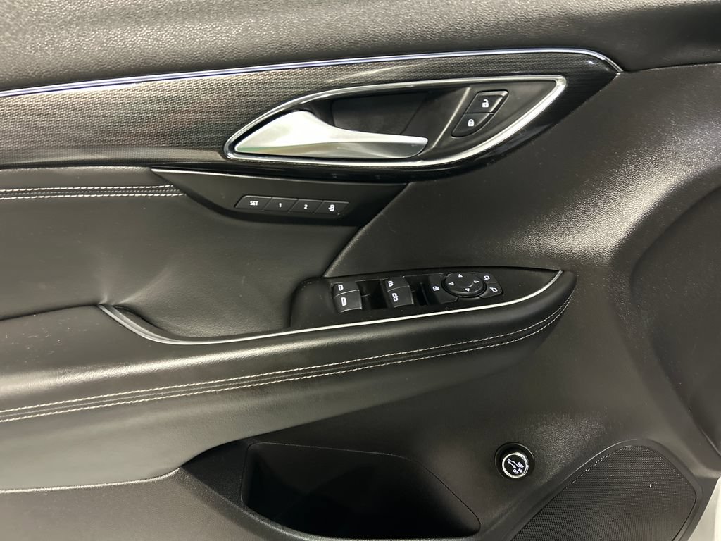 Used 2021 Buick Envision Essence AWD/4WD image 14