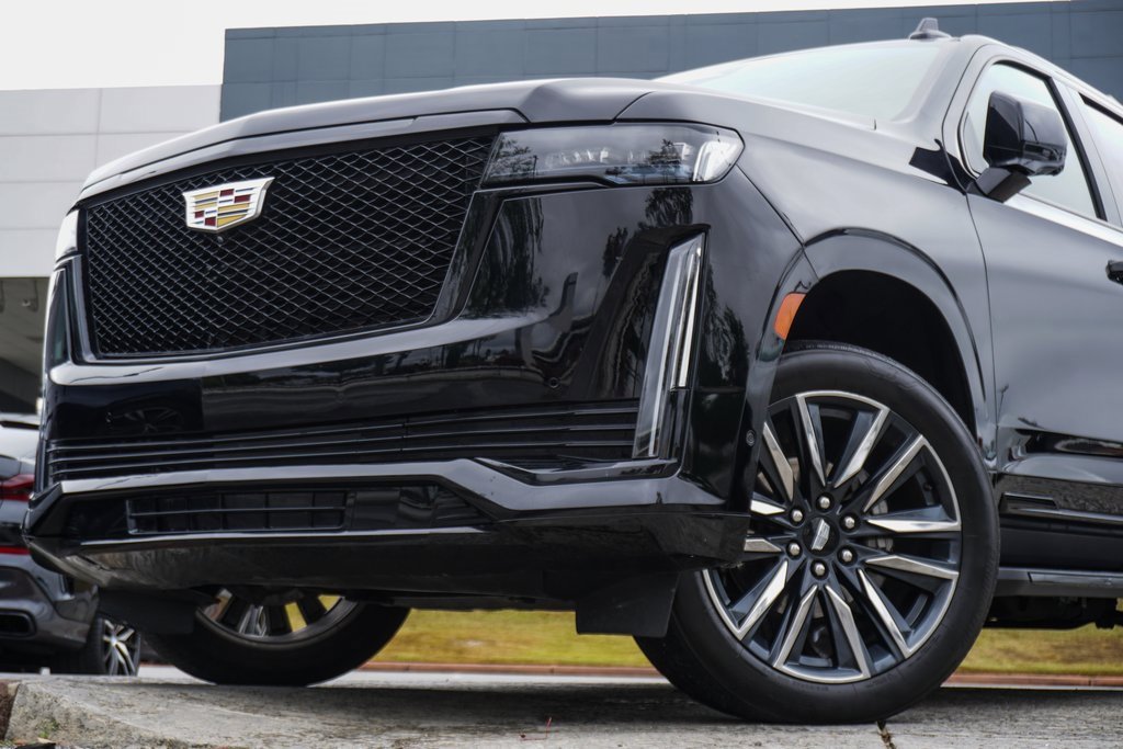 Used 2023 Cadillac Escalade Sport image 2